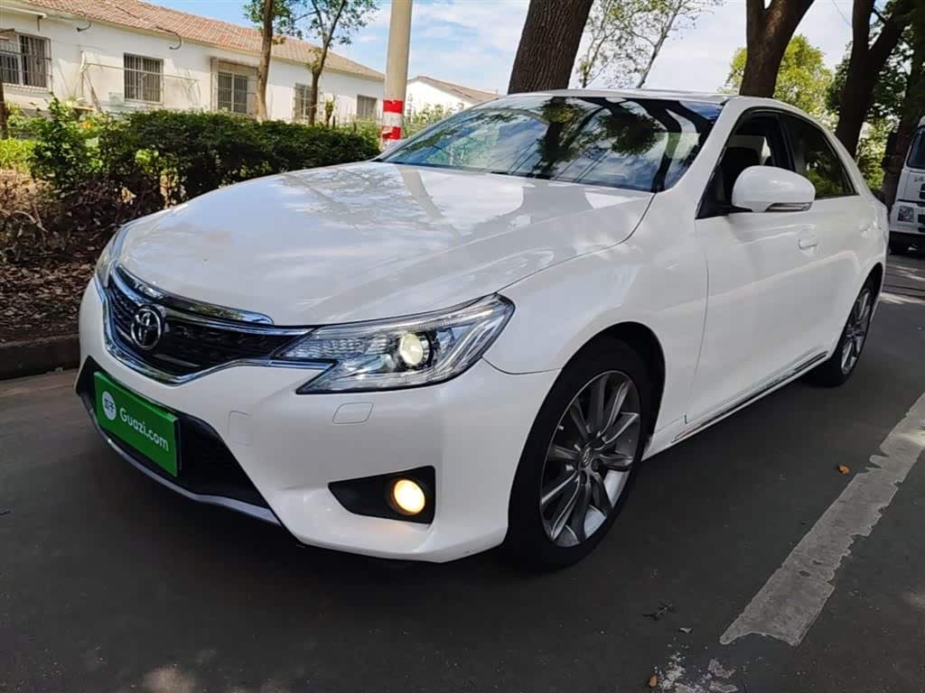 2013 Toyota Reiz White, 109,700 km, China export – photo 2