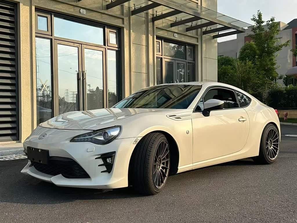 2016 Toyota 86 White, 25,000 km, China export – photo 1