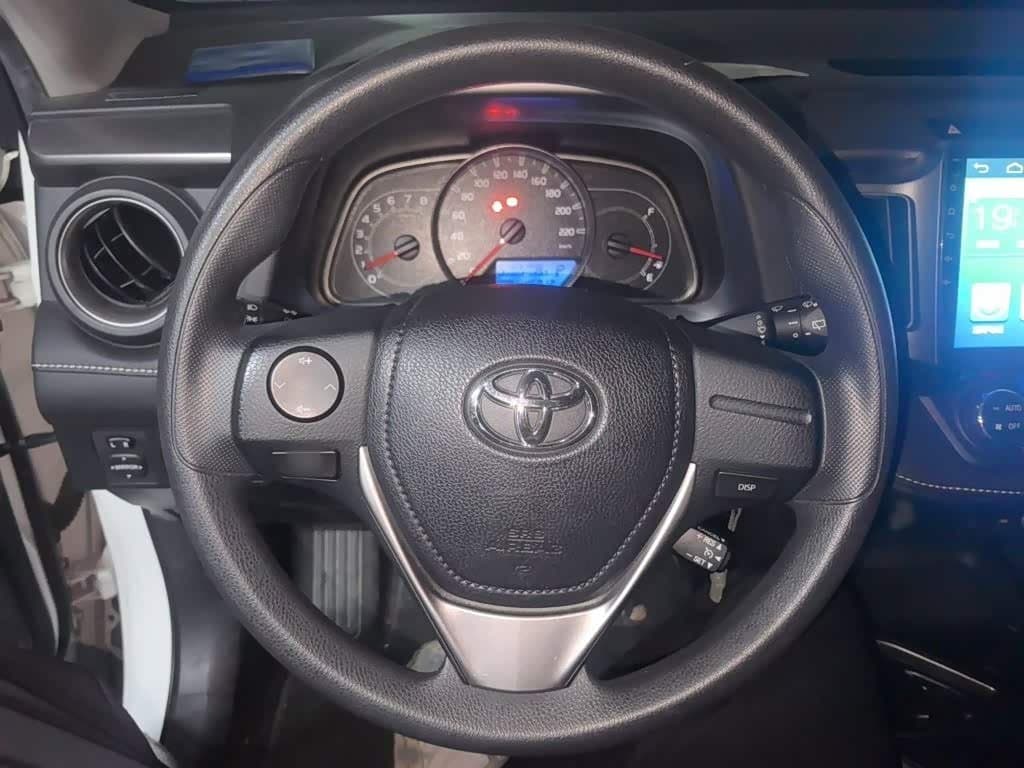 2018 Toyota RAV4 White, 64,600 km, China export – photo 3