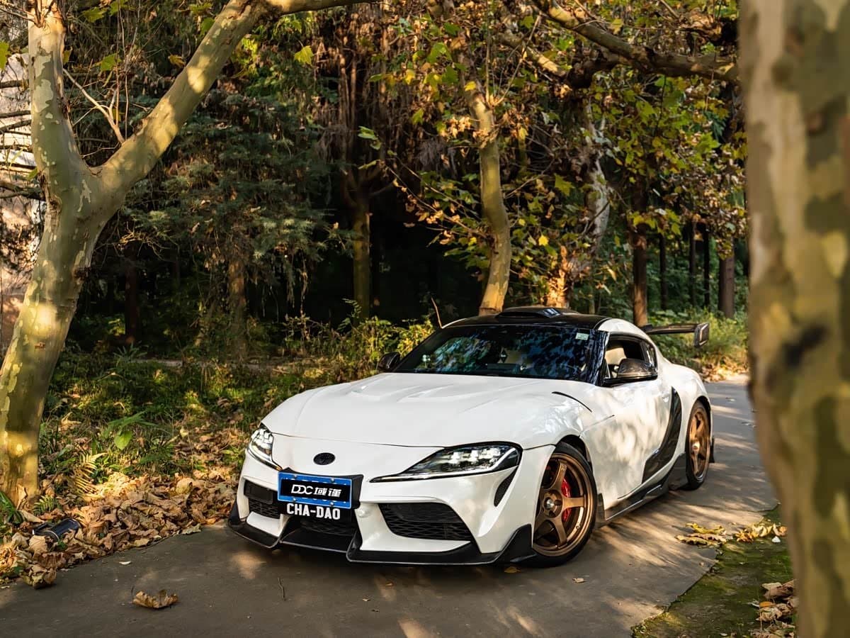 2021 Toyota Supra 银灰色, 15,000 km, China export – photo 1