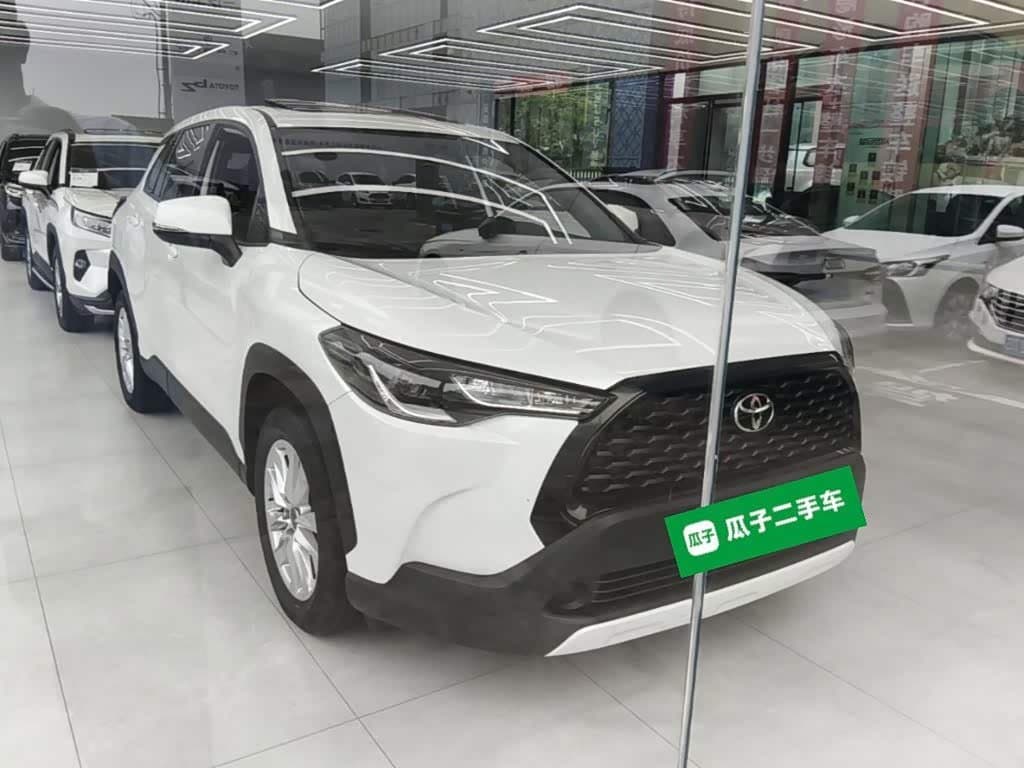 2023 Toyota Corolla Cross White, 48,500 km, China export – photo 4