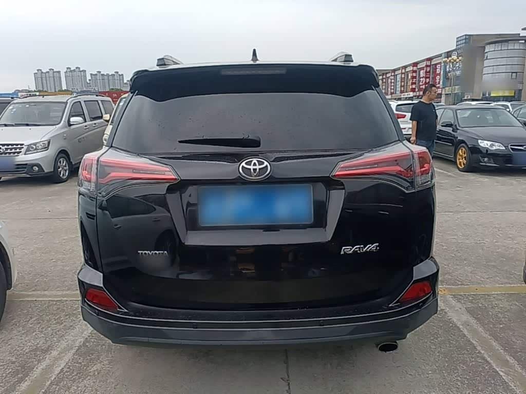 2016 Toyota RAV4 Black, 70,300 km, China export – photo 6
