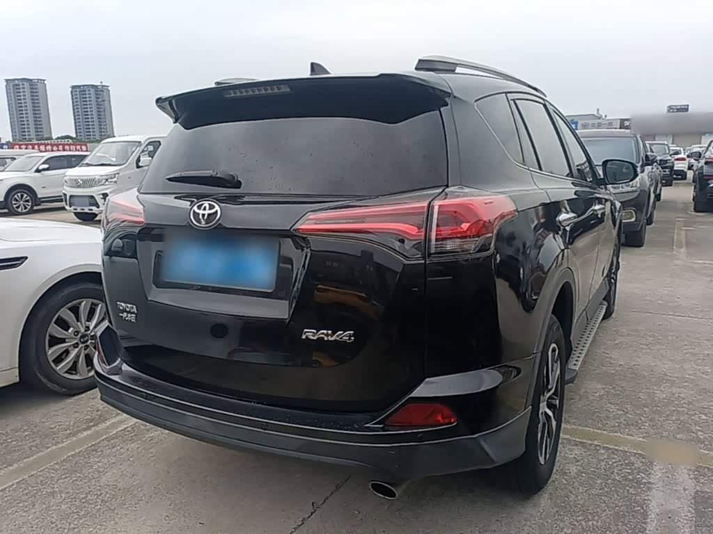 2016 Toyota RAV4 Black, 70,300 km, China export – photo 7