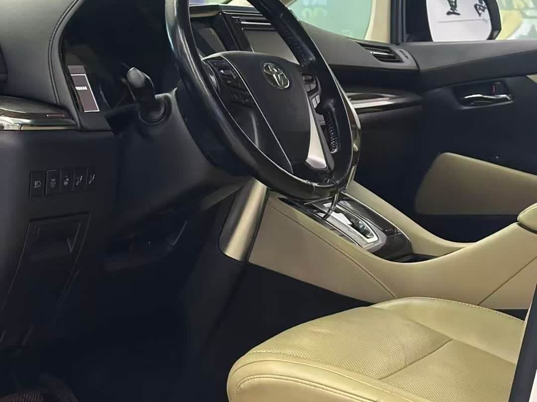 2019 Toyota Vellfire White, 60,000 km, China export – photo 5