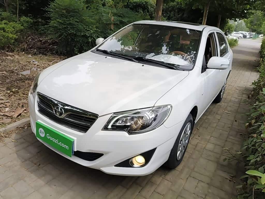 2012 Toyota Corolla White, 44,100 km, China export – photo 2