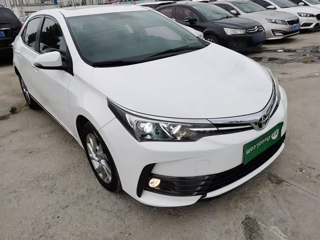 2017 Toyota Corolla White, 64,700 km, China export – photo 4