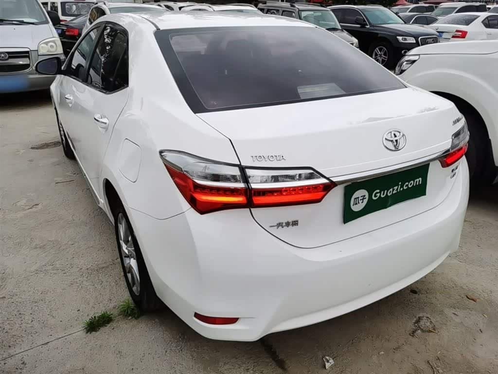 2017 Toyota Corolla White, 64,700 km, China export – photo 5