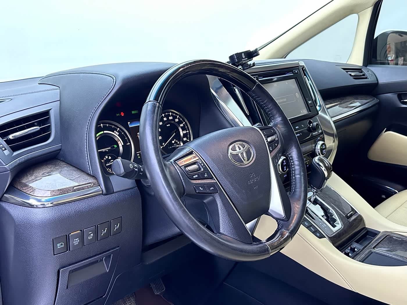 2019 Toyota Vellfire White, 100,000 km, China export – photo 4