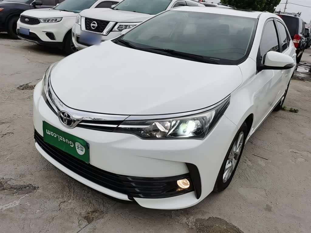 2017 Toyota Corolla White, 64,700 km, China export – photo 2