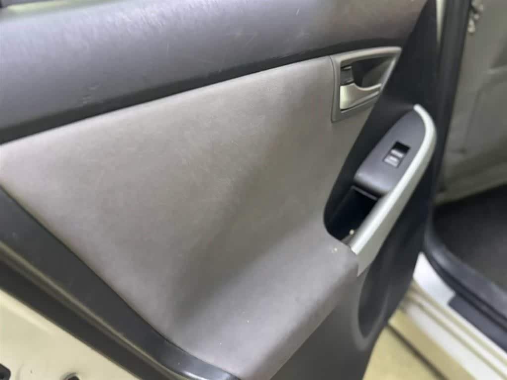2012 Toyota Prius 银灰色, 80,000 km, China export – photo 7