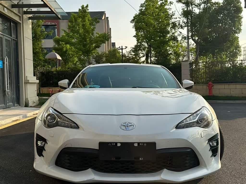 2016 Toyota 86 White, 25,000 km, China export – photo 2