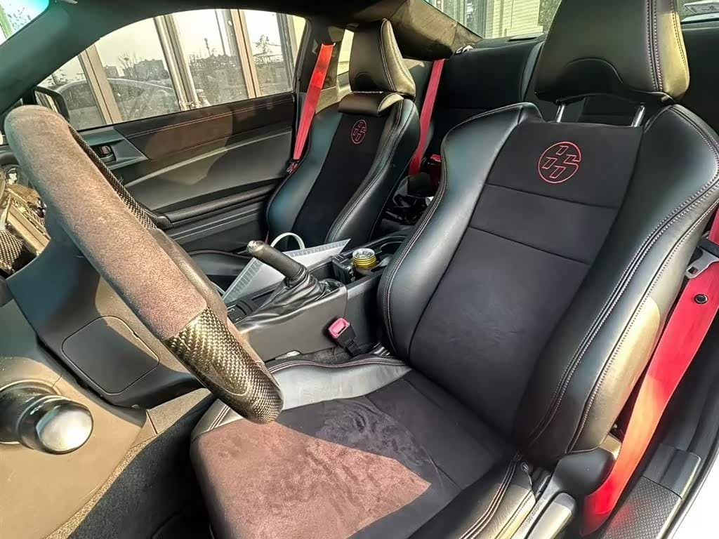 2016 Toyota 86 White, 25,000 km, China export – photo 4