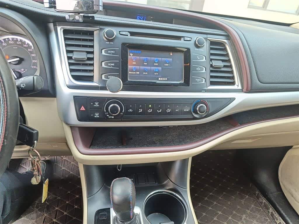 - Toyota Highlander Black, 105,300 km, China export – photo 6