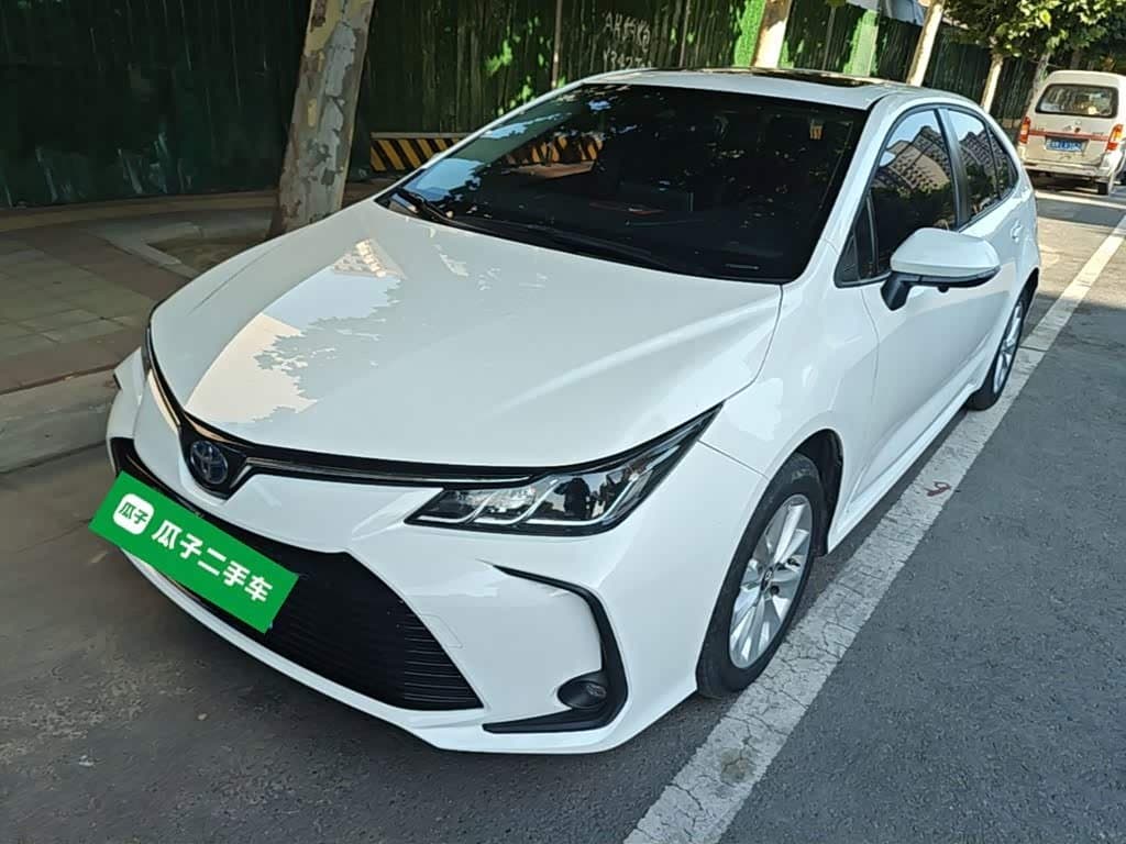 2020 Toyota Corolla White, 61,700 km, China export – photo 1