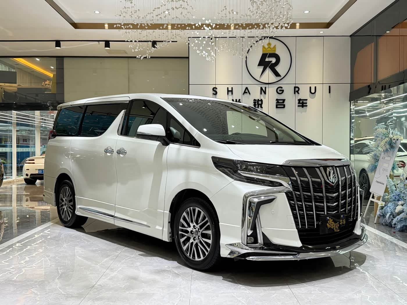 2015 Toyota Alphard White, 100,000 km, China export – photo 3