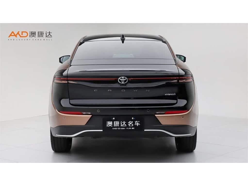 2017 Toyota Crown --, 8,000 km, China export – photo 4
