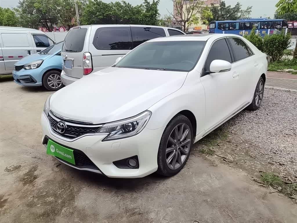 2013 Toyota Reiz White, 75,800 km, China export – photo 2