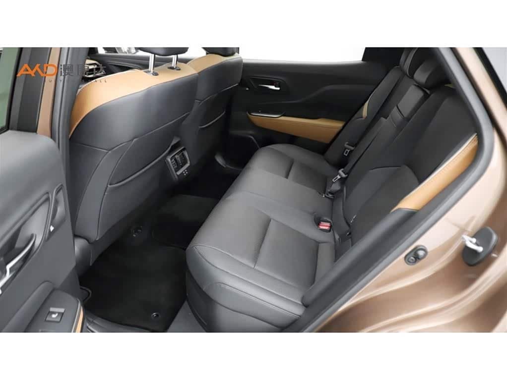 2017 Toyota Crown --, 8,000 km, China export – photo 7