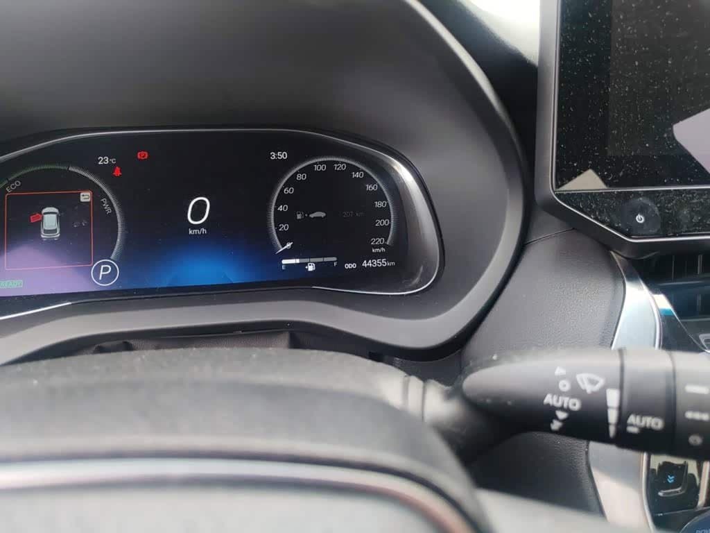 2021 Toyota Lingfang HARRIER 银灰色, 44,300 km, China export – photo 5