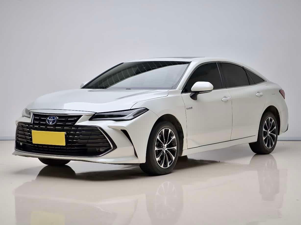 2023 Toyota Avalon White, 27,700 km, China export – photo 1