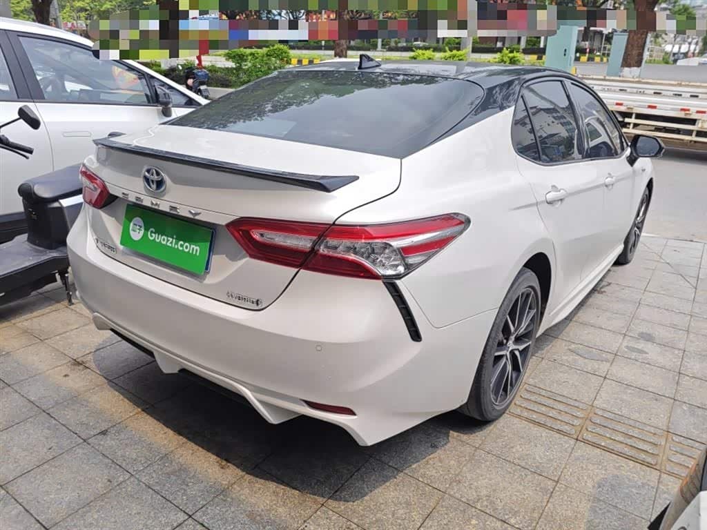 2021 Toyota Camry White, 67,000 km, China export – photo 7