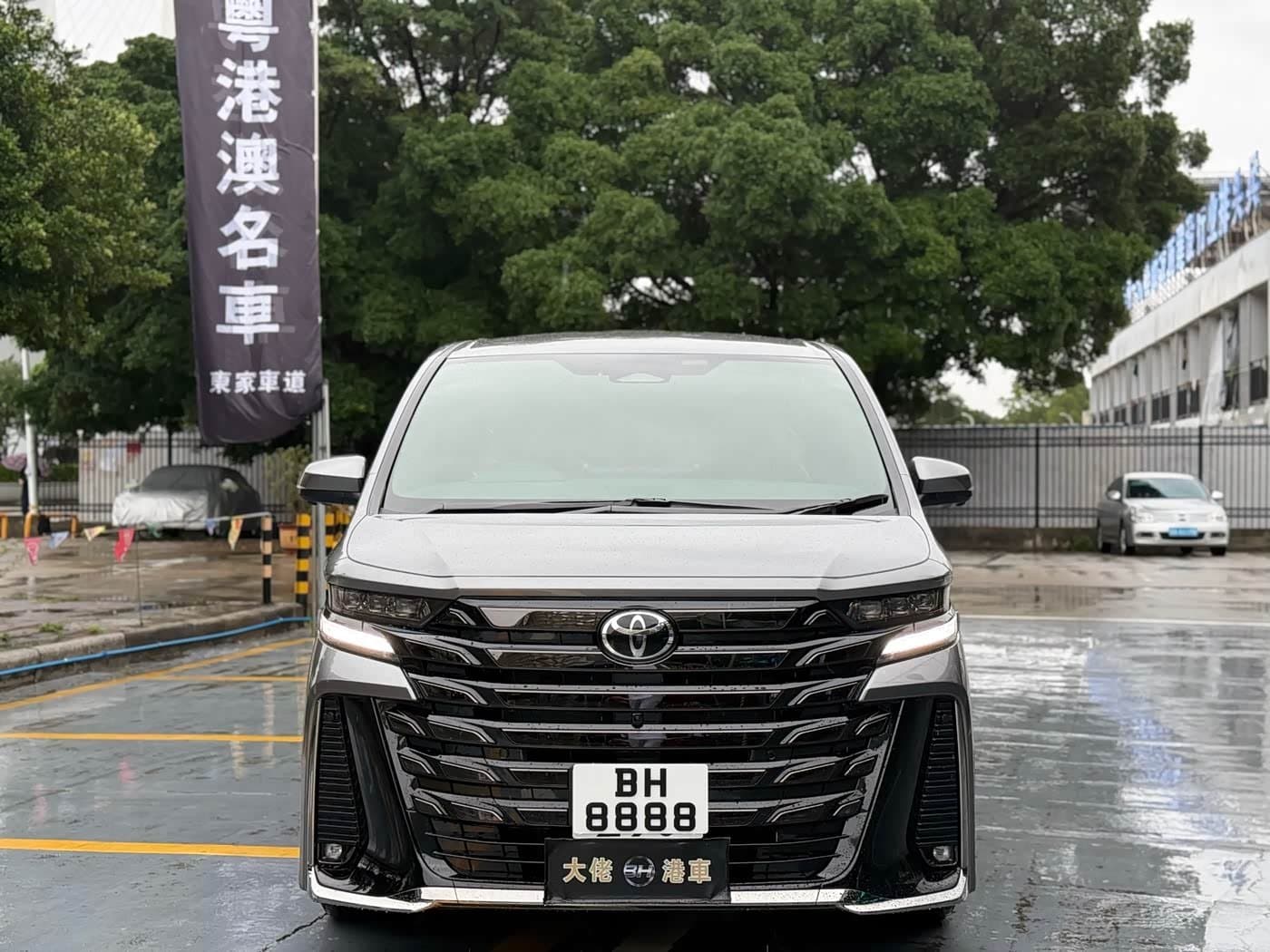 -- Toyota Vellfire 银灰色, 200 km, China export – photo 2