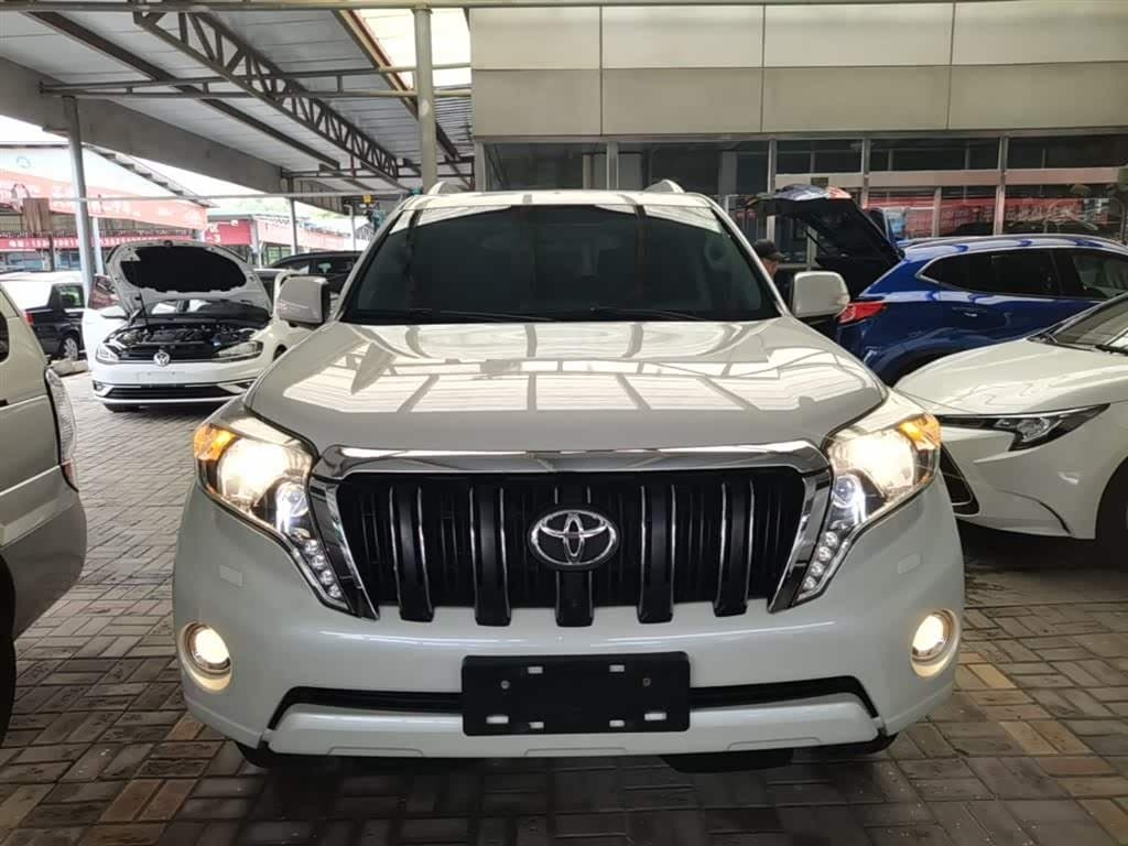 2015 Toyota Prado White, 141,900 km, China export – photo 3