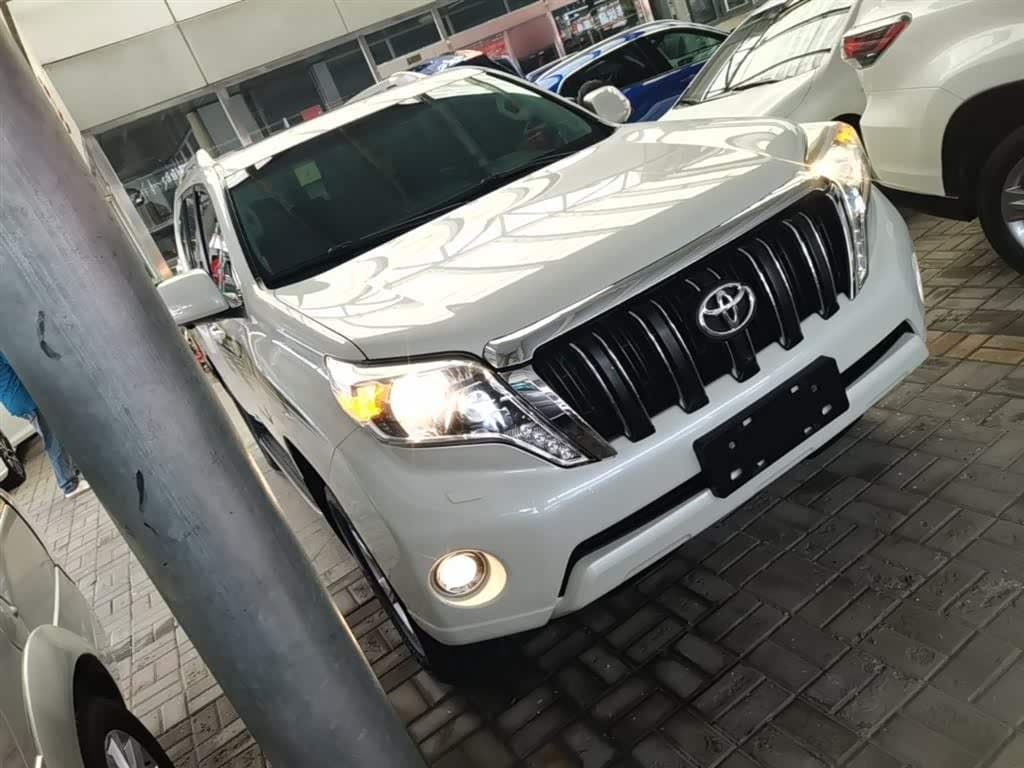2015 Toyota Prado White, 141,900 km, China export – photo 4