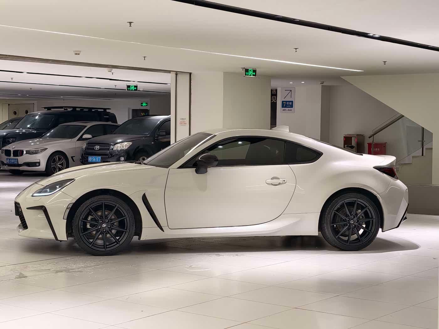 2022 Toyota 86 White, 27,000 km, China export – photo 2