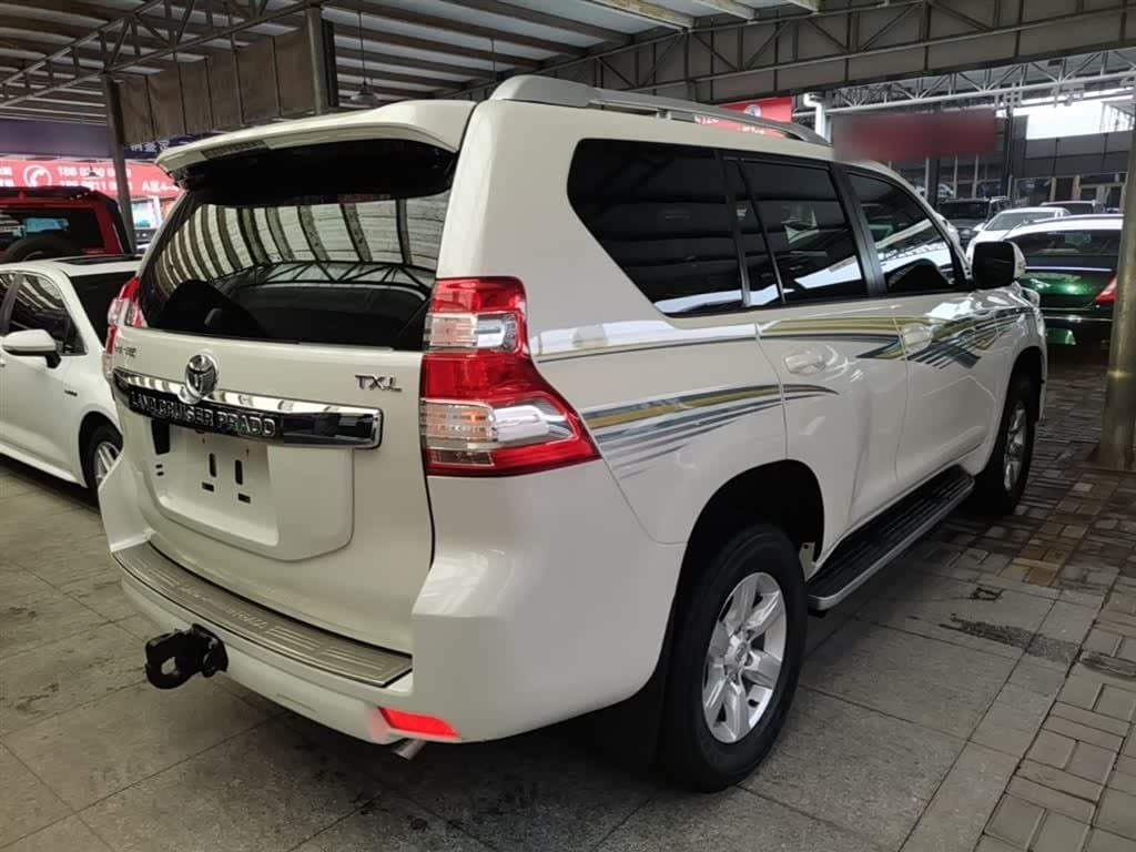 2015 Toyota Prado White, 141,900 km, China export – photo 7