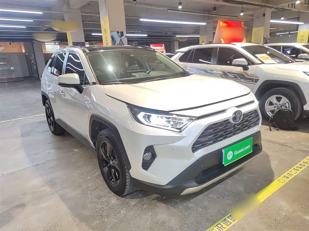 2019 Toyota RAV4 White, 37,000 km, China export – photo 4