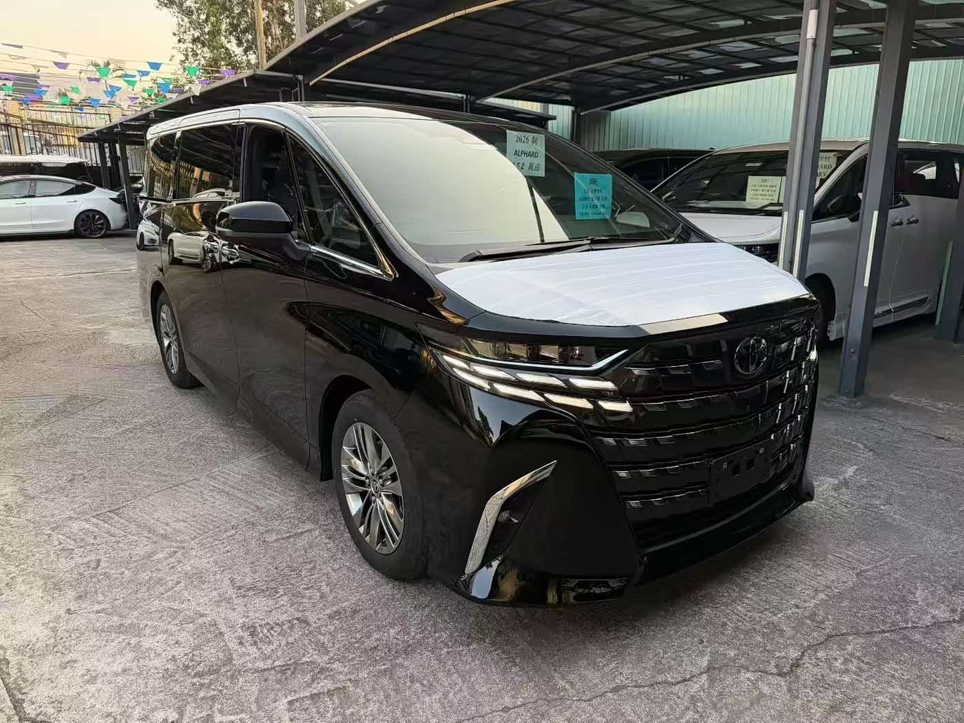 2022 Toyota Alphard Black, 7,000 km, China export – photo 1