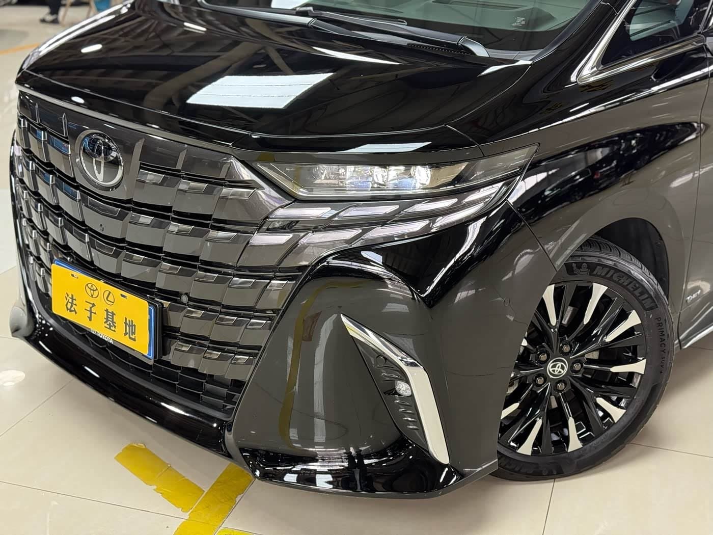 2023 Toyota Alphard Black, 50,000 km, China export – photo 4