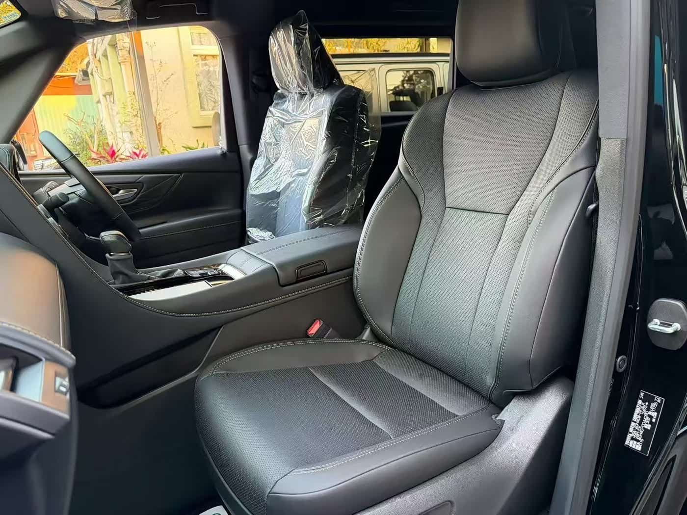 2022 Toyota Alphard Black, 7,000 km, China export – photo 6