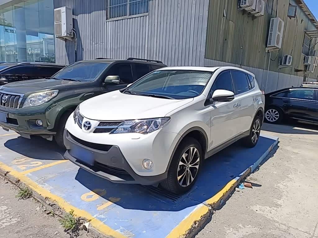 2014 Toyota RAV4 White, 21,000 km, China export – photo 2