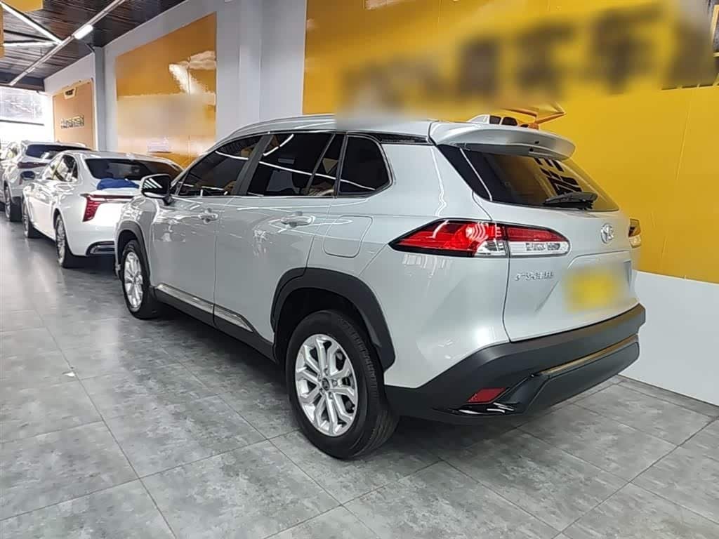 2023 Toyota Frontlander 银灰色, 18,300 km, China export – photo 5