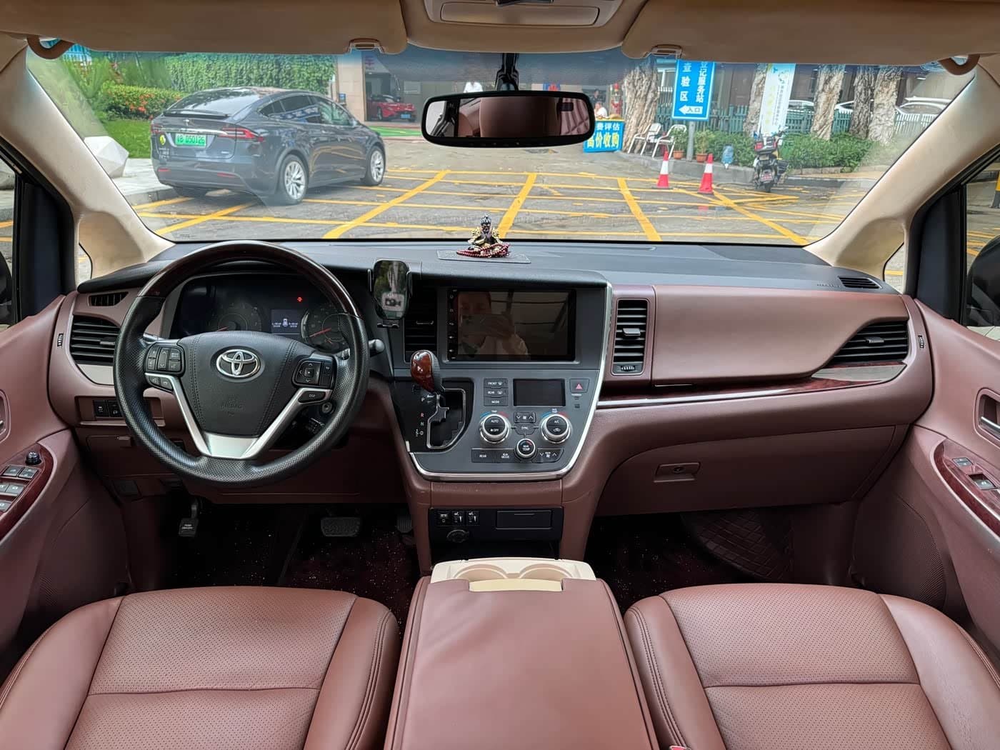 2015 Toyota Sienna Black, 130,000 km, China export – photo 7