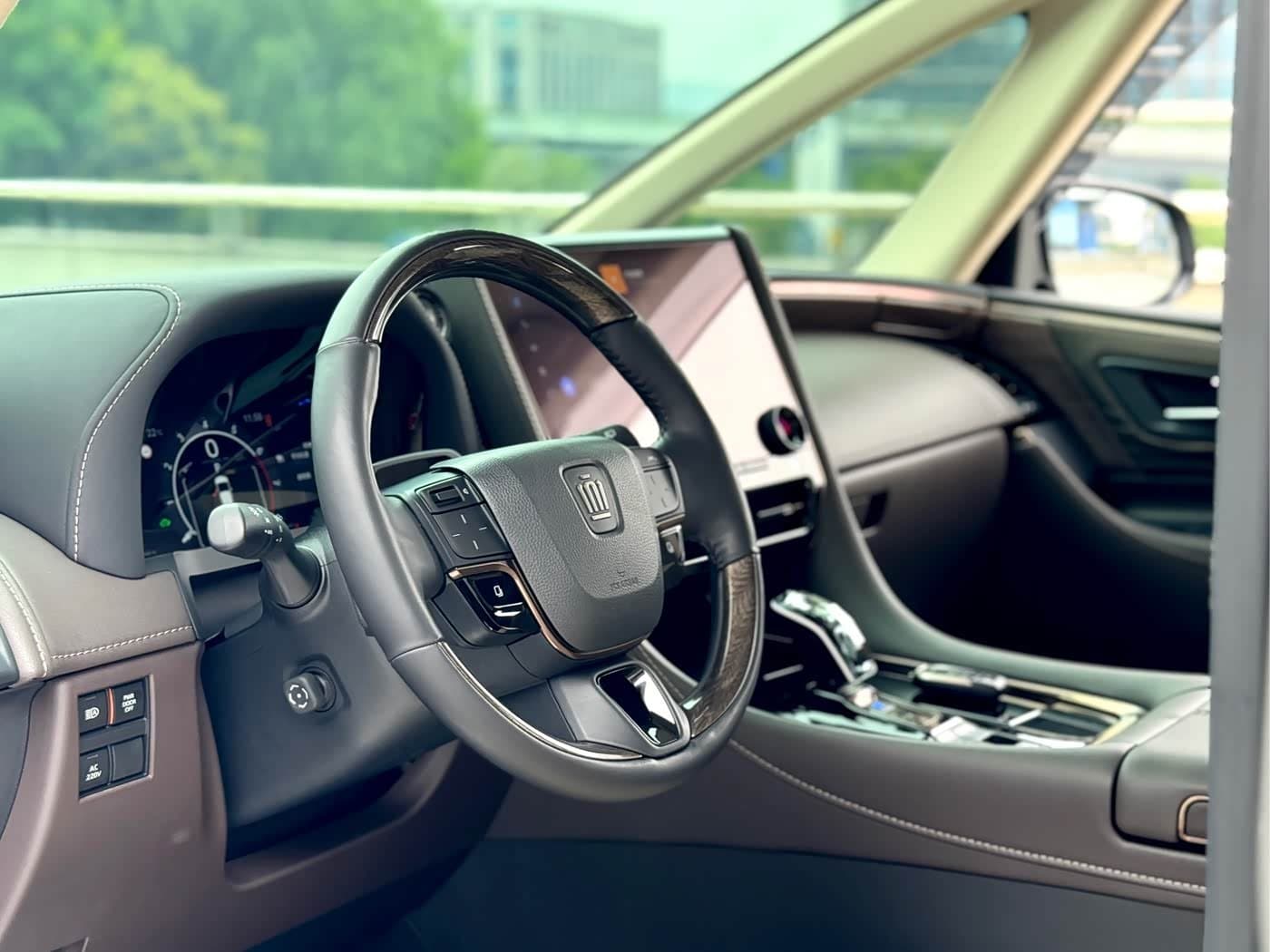 2023 Toyota Vellfire 银灰色, 17,000 km, China export – photo 6