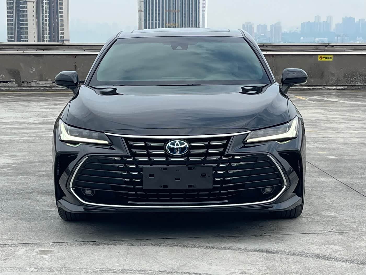 2023 Toyota Avalon Black, 49,000 km, China export – photo 2