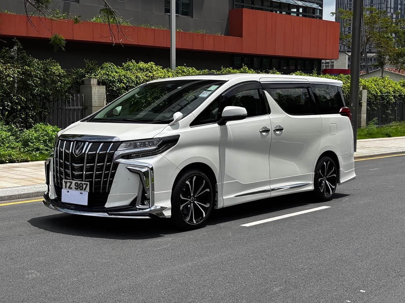 2018 Toyota Alphard White, 40,000 km, China export – photo 1