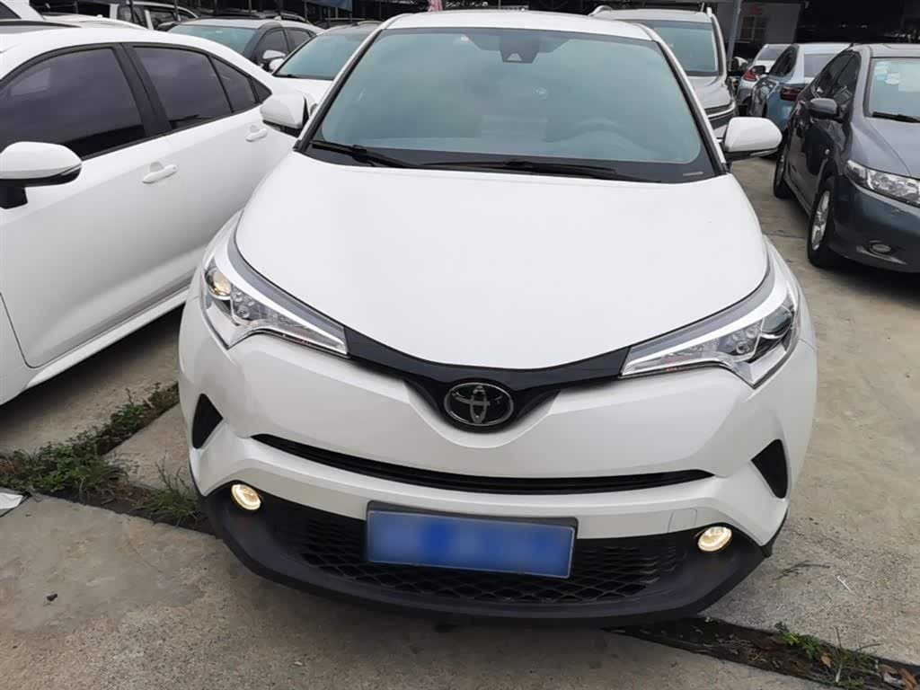 2018 Toyota C-HR White, 67,800 km, China export – photo 3
