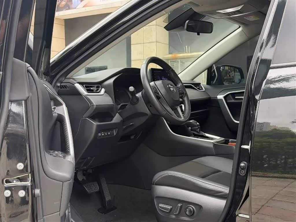 2023 Toyota RAV4 Black, 26,000 km, China export – photo 4