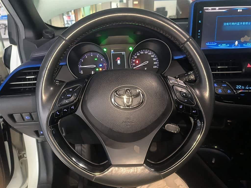 2018 Toyota C-HR White, 56,400 km, China export – photo 7