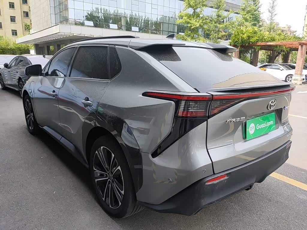 2022 Toyota GAC Toyota bZ4X 银灰色, 85,400 km, China export – photo 5