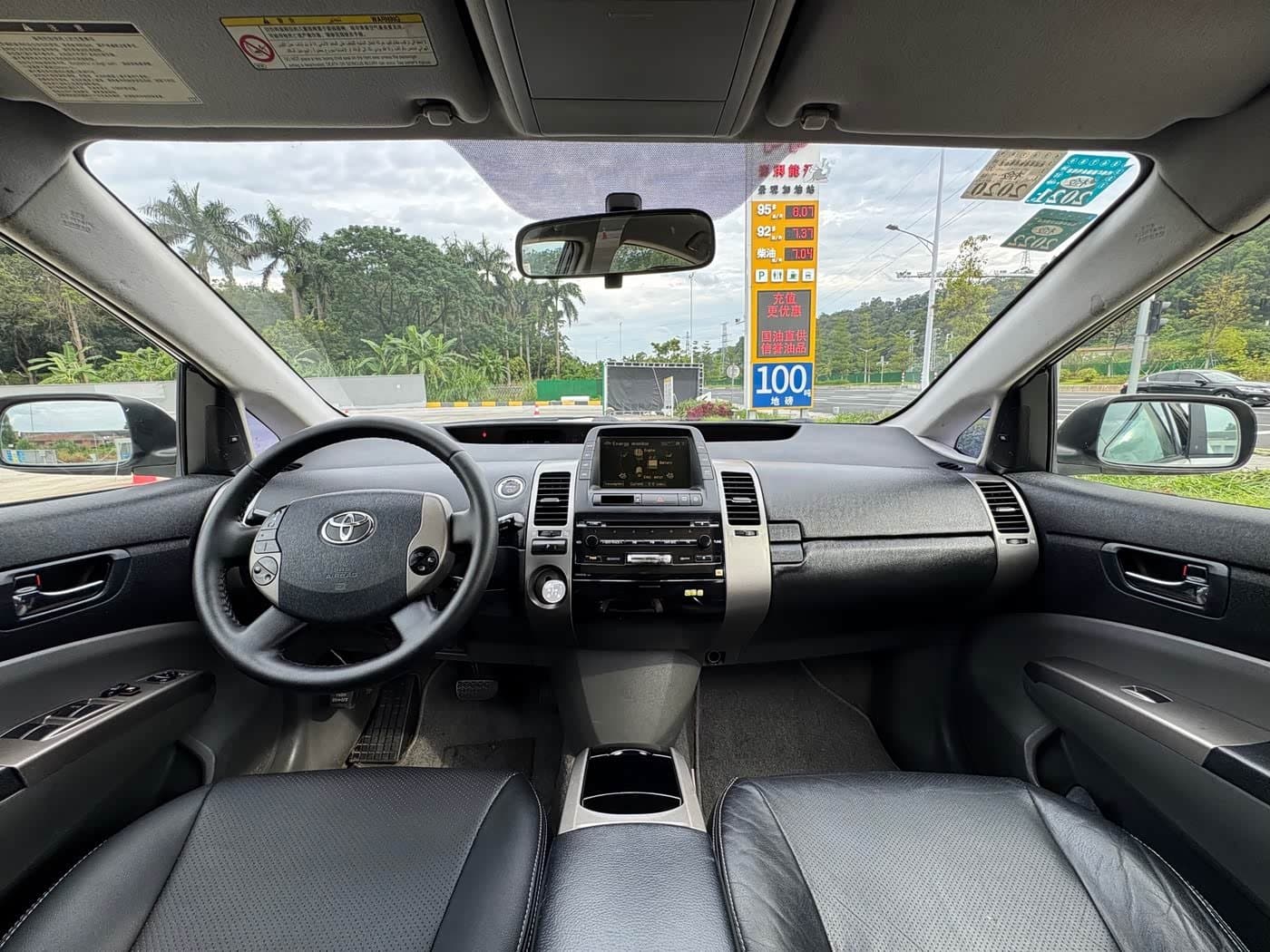 - Toyota Prius 银灰色, 160,000 km, China export – photo 7