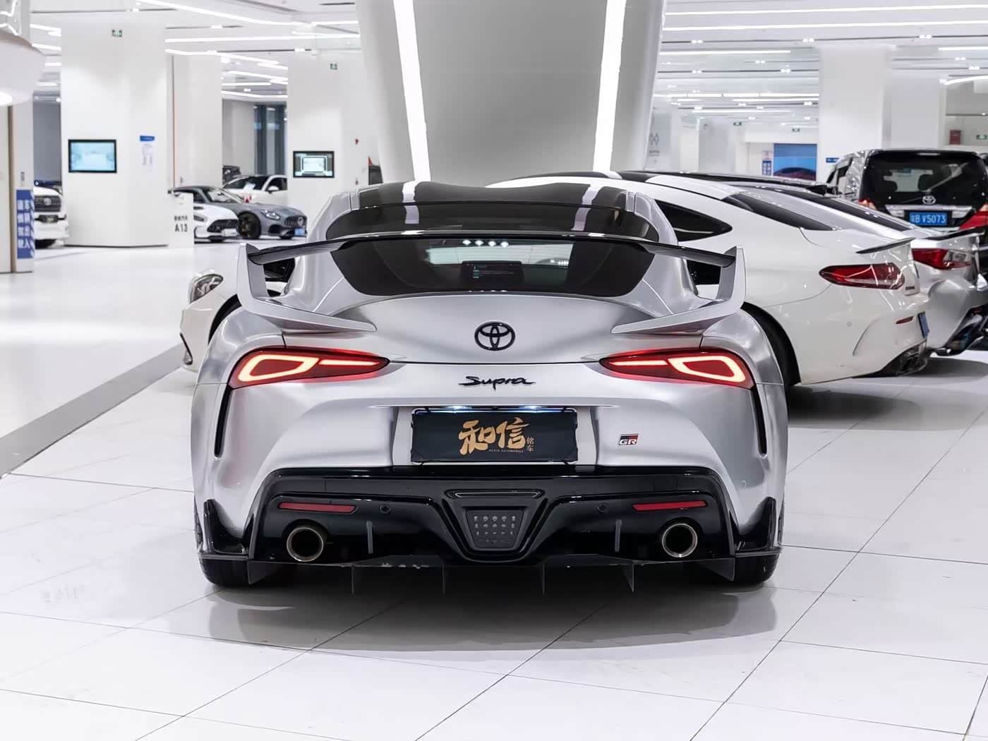 2021 Toyota Supra 银灰色, 21,000 km, China export – photo 4