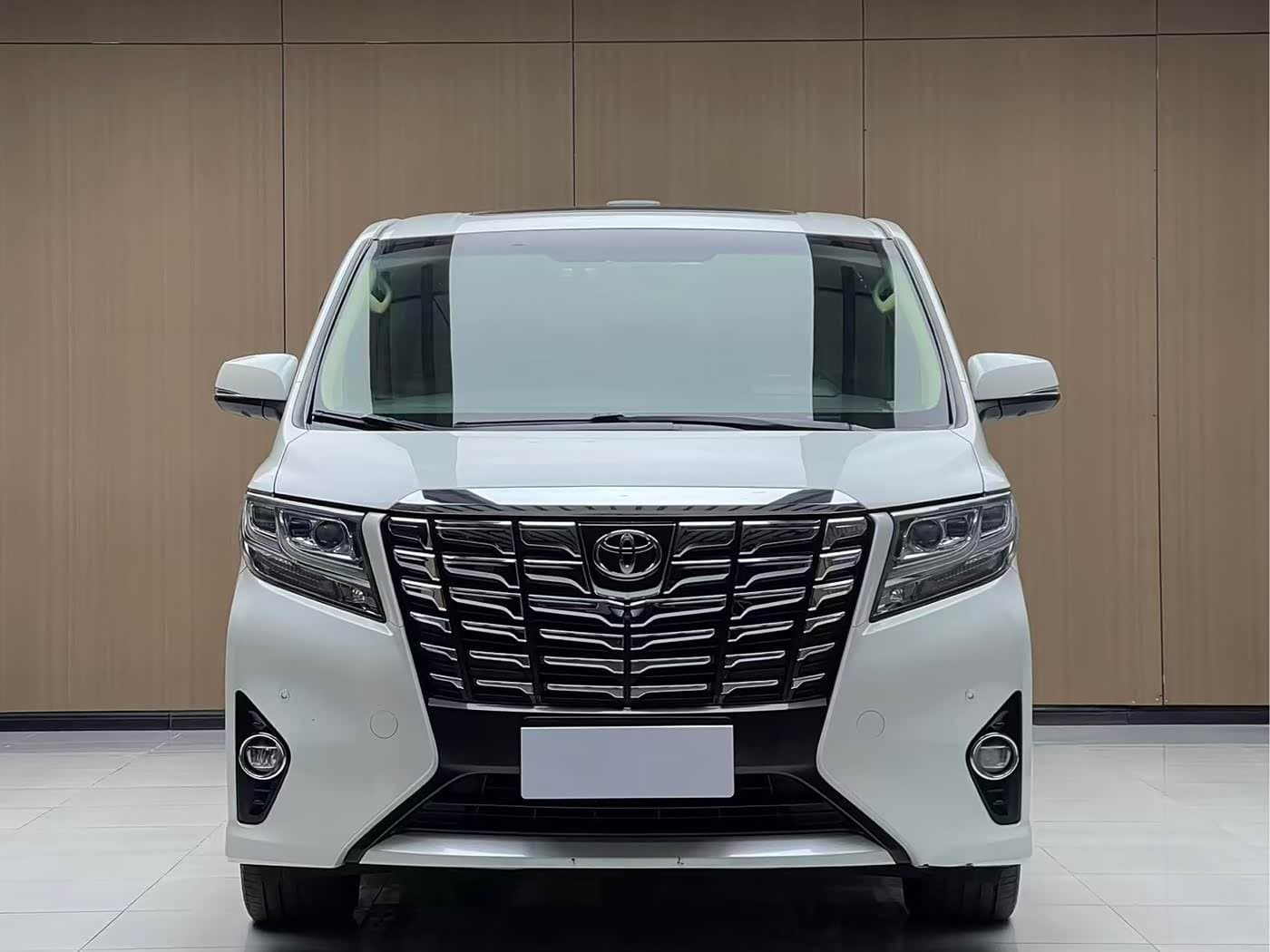 2015 Toyota Alphard White, 185,000 km, China export – photo 2