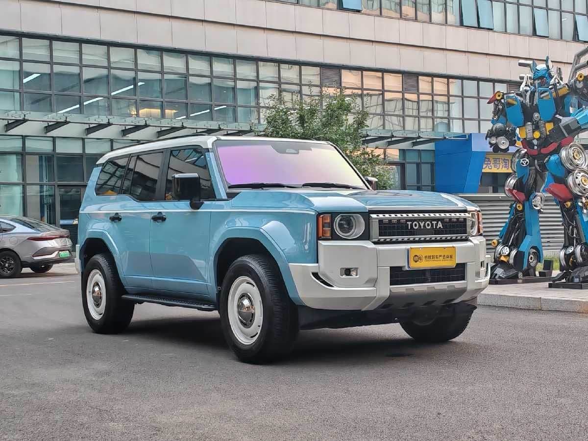 2025 Toyota Prado Blue, 4,000 km, China export – photo 3