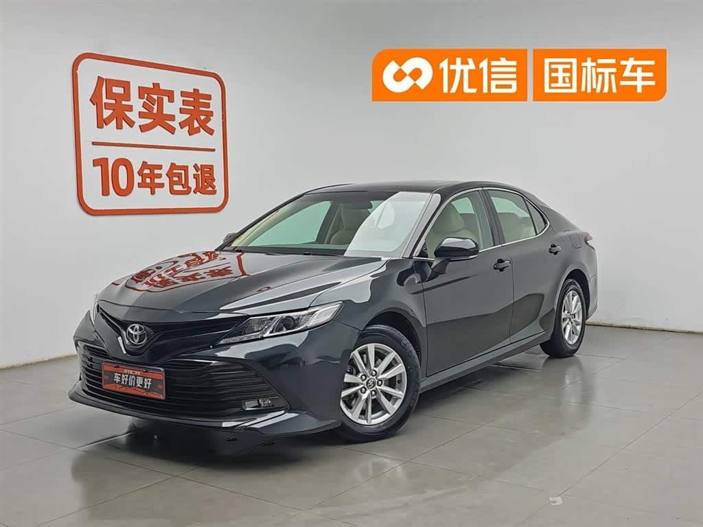 2017 Toyota Camry Black, 70,200 km, China export – photo 1