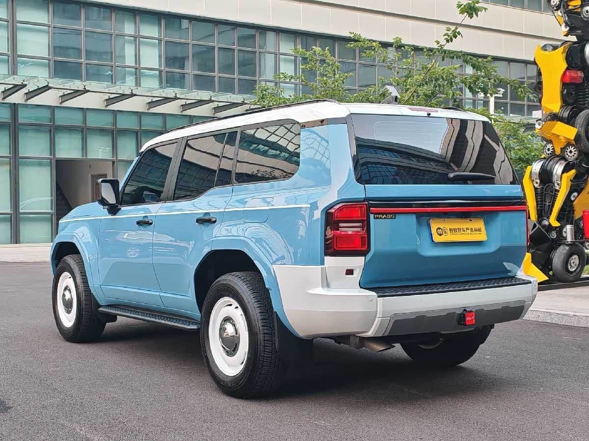 2025 Toyota Prado Blue, 4,000 km, China export – photo 4